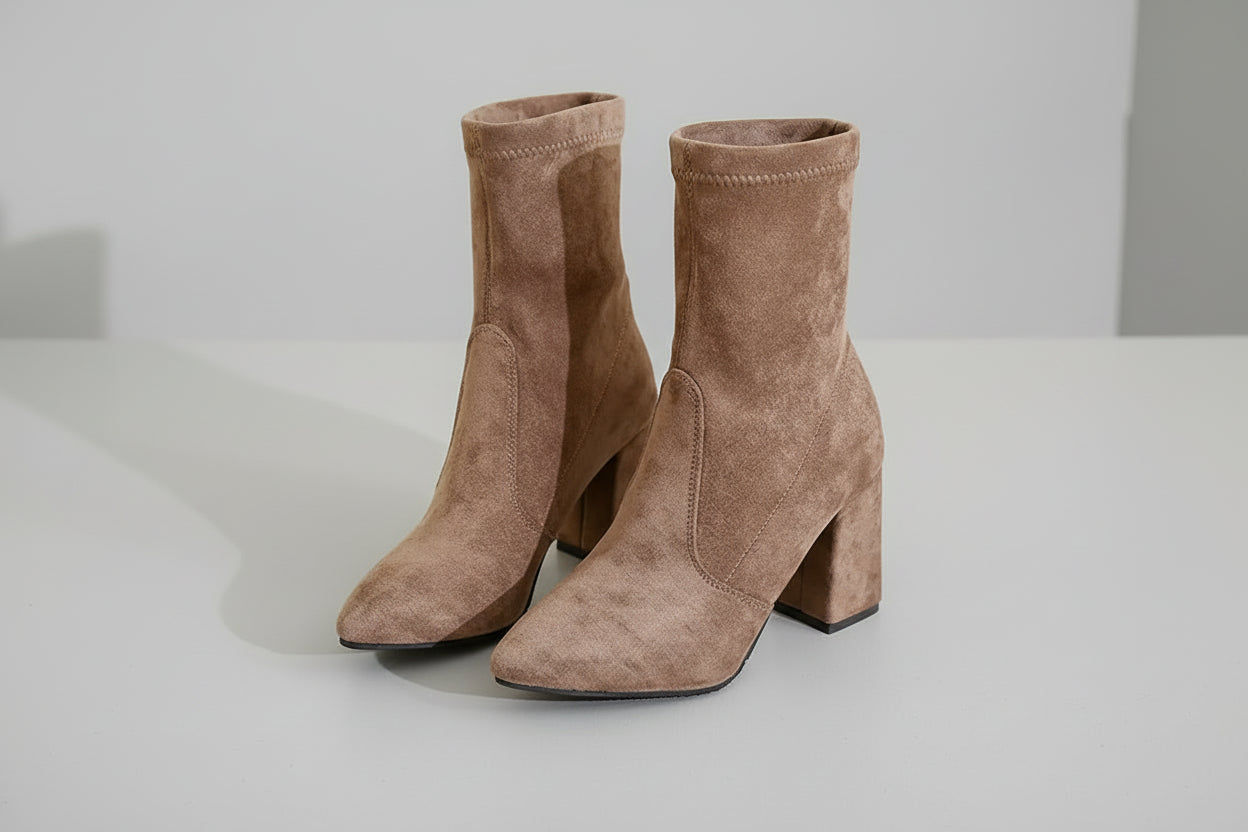 bb025b28943e4f3da9d0ea7b40739c94-Max-Origin